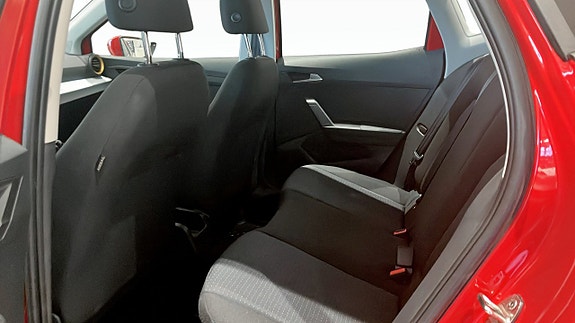 Seat Arona 11 of 12