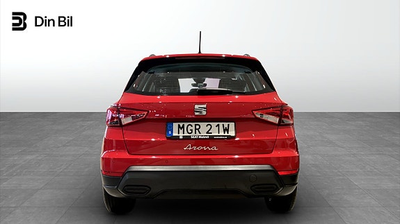 Seat Arona 5 of 12