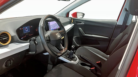 Seat Arona 7 of 12