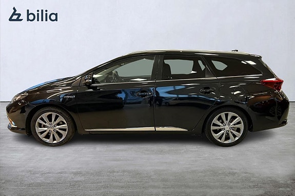 Toyota Auris 3 of 23