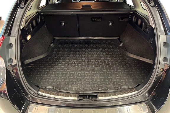 Toyota Auris 12 of 23