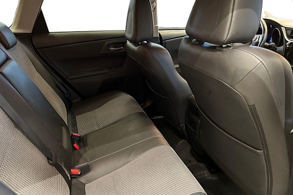 Toyota Auris 9 of 23