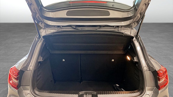 Renault Clio 10 of 18