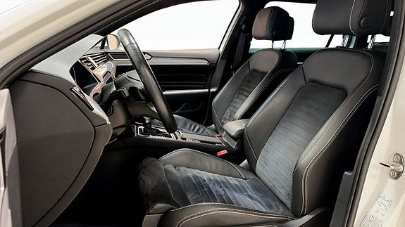 Volkswagen Passat 9 of 30