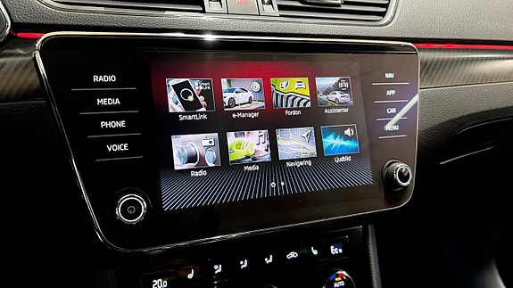 Skoda Superb 9 of 26
