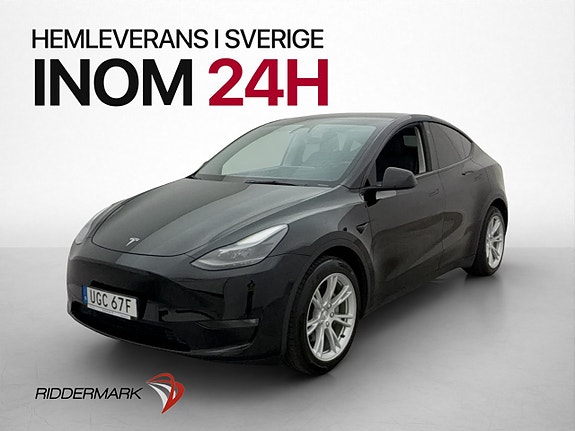Tesla Model Y 4 of 30