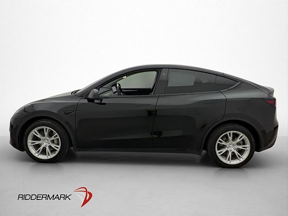 Tesla Model Y 5 of 30