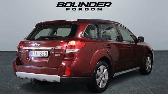 Subaru Outback 5 of 25