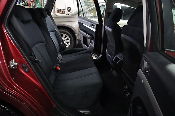 Subaru Outback 13 of 25