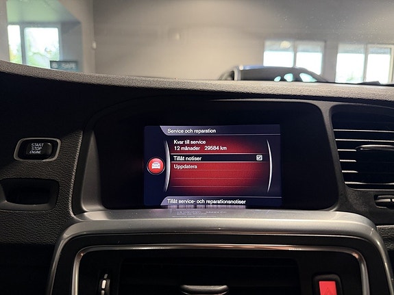 Volvo S60 Cross Country 29 of 30