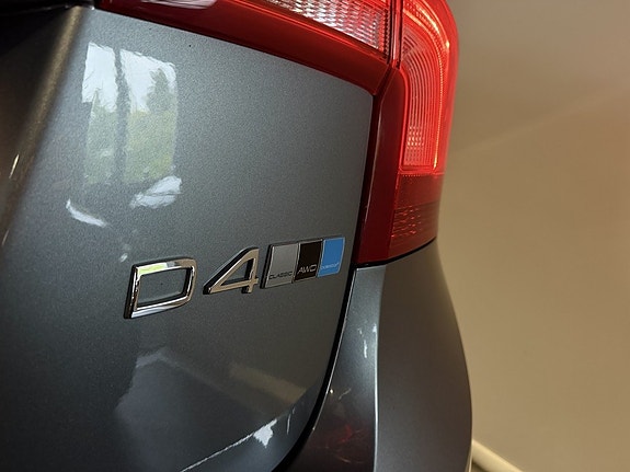Volvo S60 Cross Country 13 of 30
