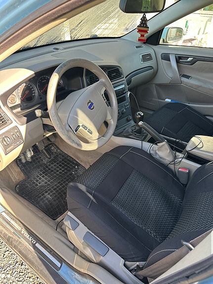 Volvo V70 4 of 4