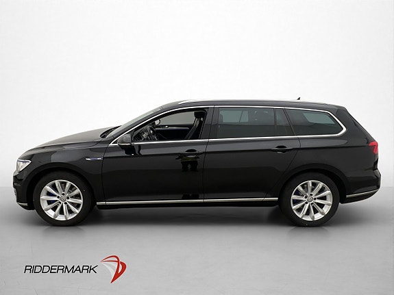 Volkswagen Passat 5 of 30