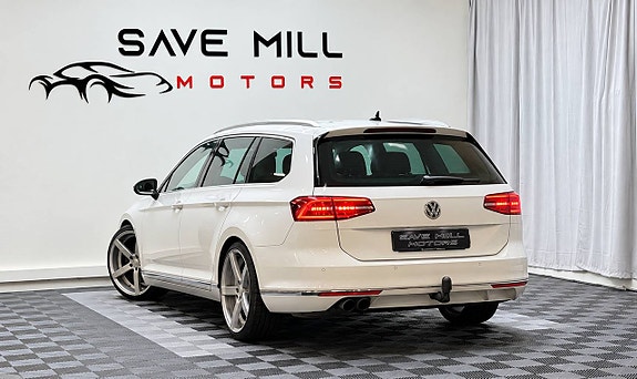 Volkswagen Passat 4 of 15
