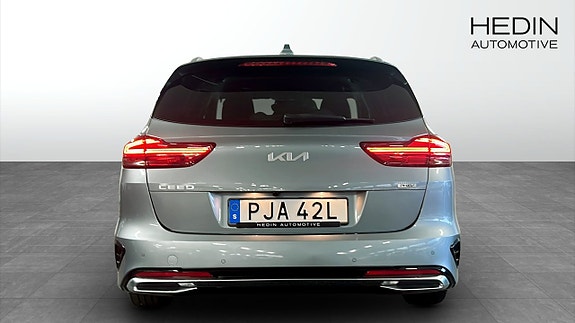 Kia Ceed 7 of 9