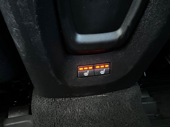 Volvo V40 12 of 30