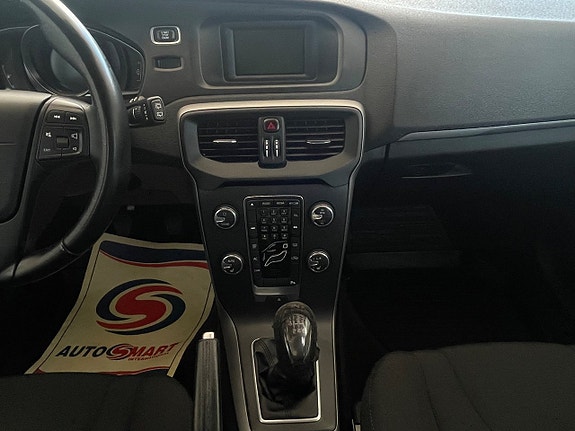 Volvo V40 16 of 30