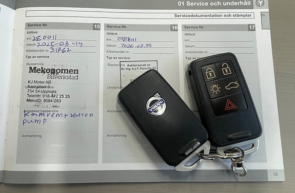 Volvo V40 25 of 30