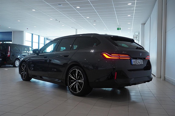 BMW 530e 4 of 17