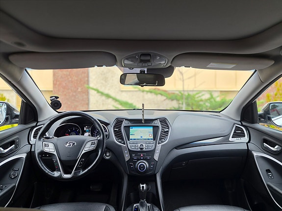 Hyundai Santa Fe 5 of 17