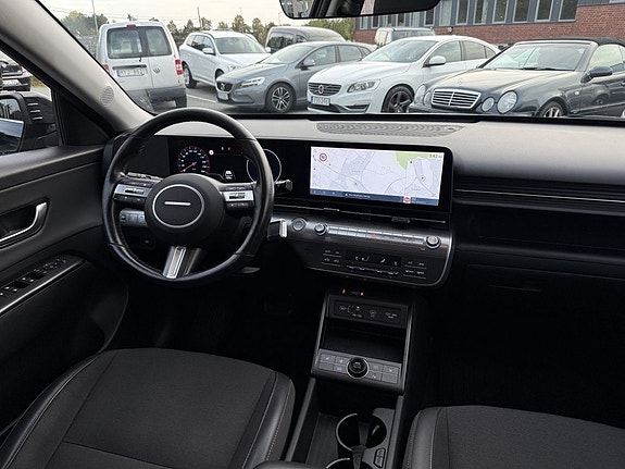 Hyundai Kona 12 of 22