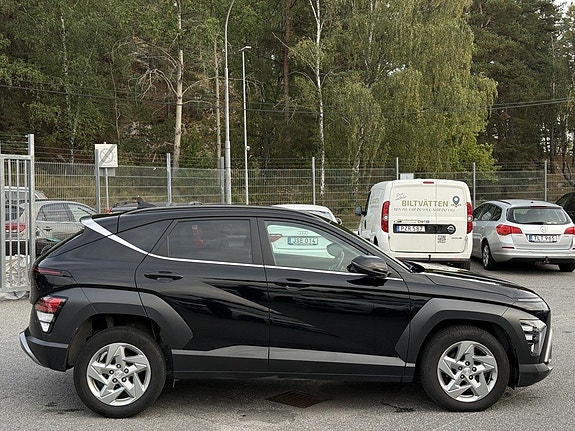 Hyundai Kona 10 of 22