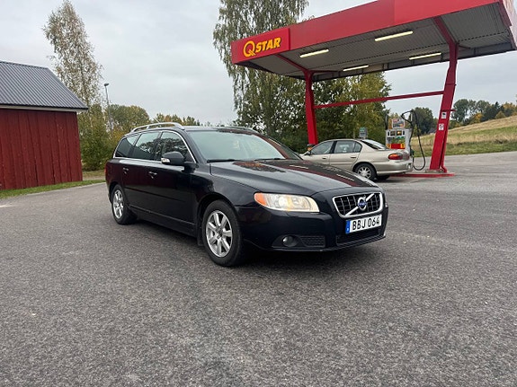 Volvo V70 4 of 8