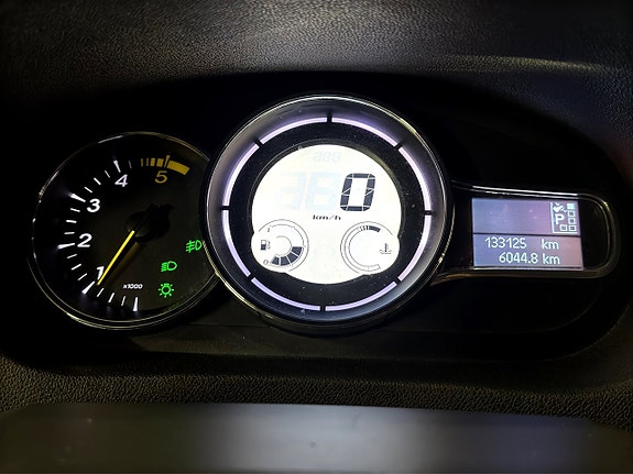 Renault Megane 21 of 28
