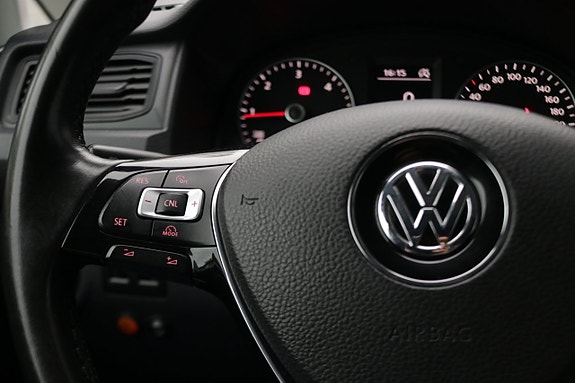 Volkswagen Caddy Maxi 12 of 30