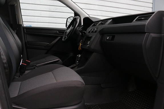 Volkswagen Caddy Maxi 24 of 30
