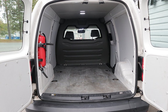 Volkswagen Caddy Maxi 22 of 30