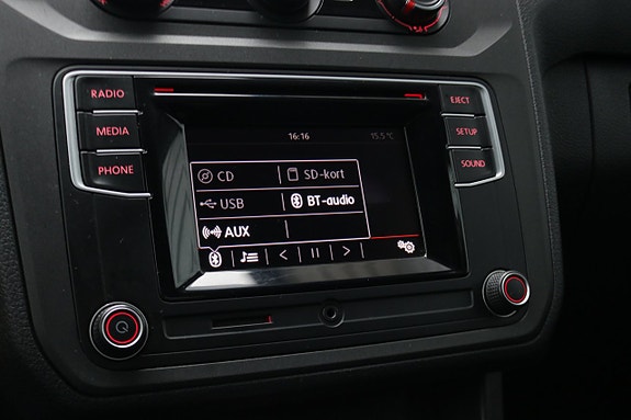 Volkswagen Caddy Maxi 16 of 30