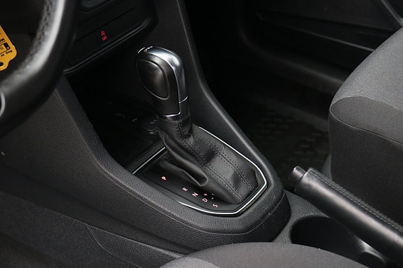 Volkswagen Caddy Maxi 13 of 30