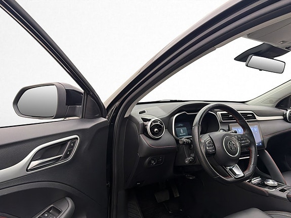MG ZS 11 of 30