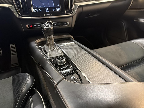 Volvo V90 23 of 30