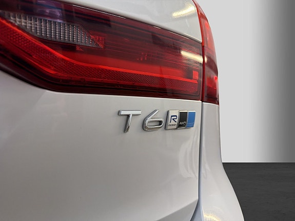 Volvo V90 13 of 30