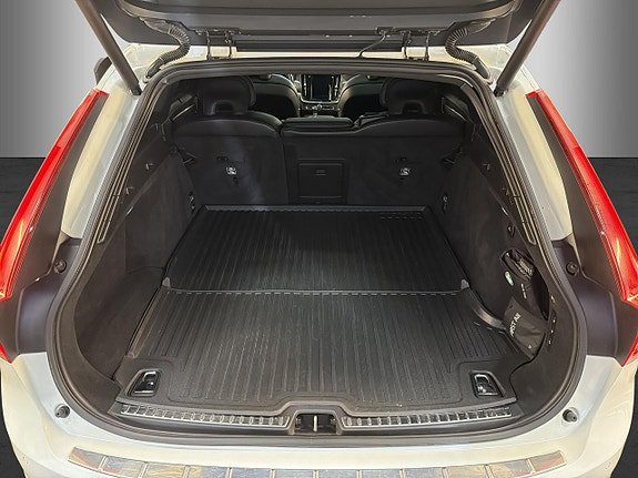 Volvo V90 12 of 30