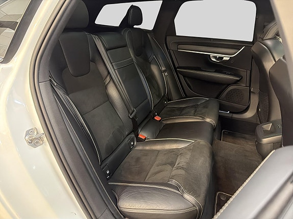 Volvo V90 16 of 30