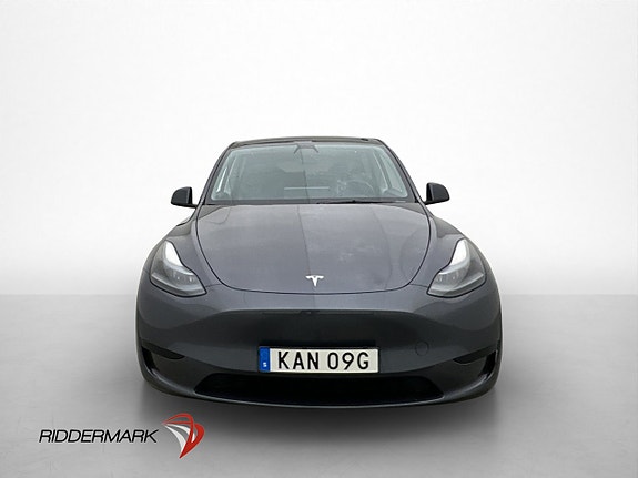 Tesla Model Y 2 of 30