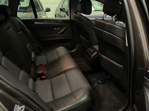 BMW 520d 9 of 16