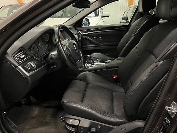 BMW 520d 12 of 16
