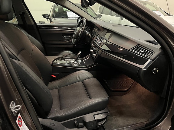 BMW 520d 8 of 16
