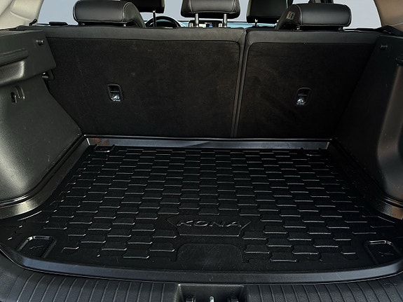 Hyundai Kona 12 of 26