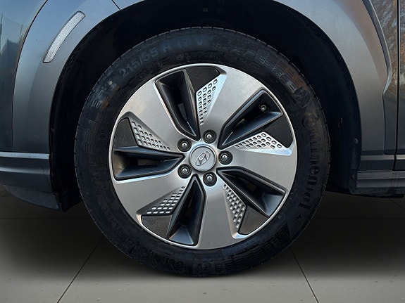 Hyundai Kona 14 of 26