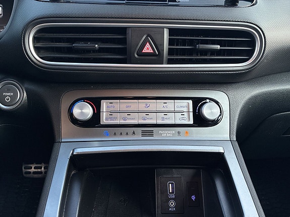 Hyundai Kona 11 of 26