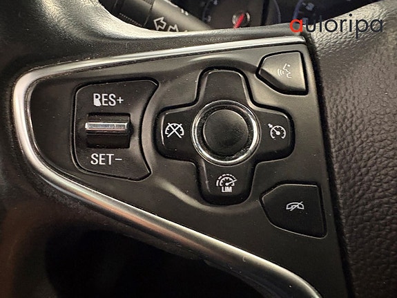 Opel Insignia Country Tourer 10 of 16