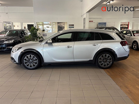 Opel Insignia Country Tourer 2 of 16