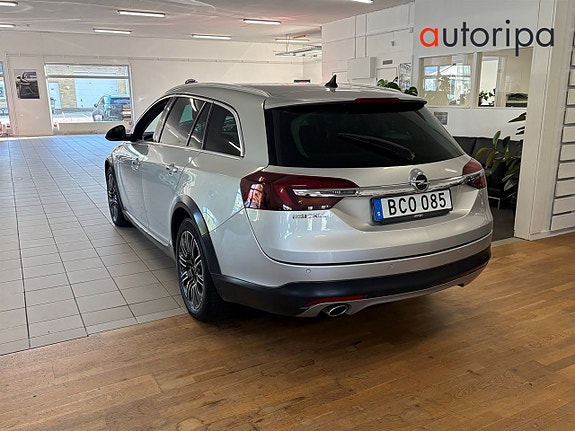 Opel Insignia Country Tourer 3 of 16