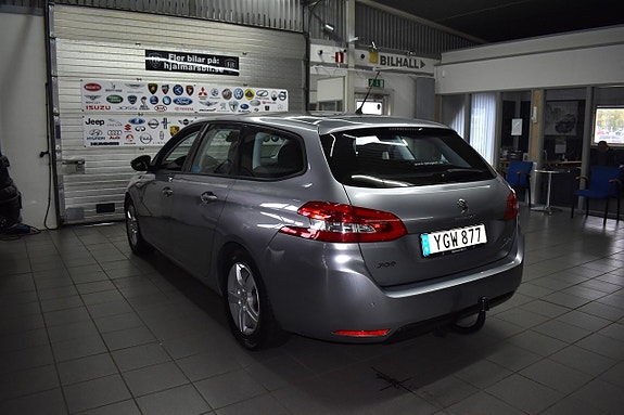 Peugeot 308 SW 4 of 13