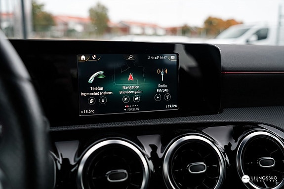 Mercedes-Benz A180 12 of 16